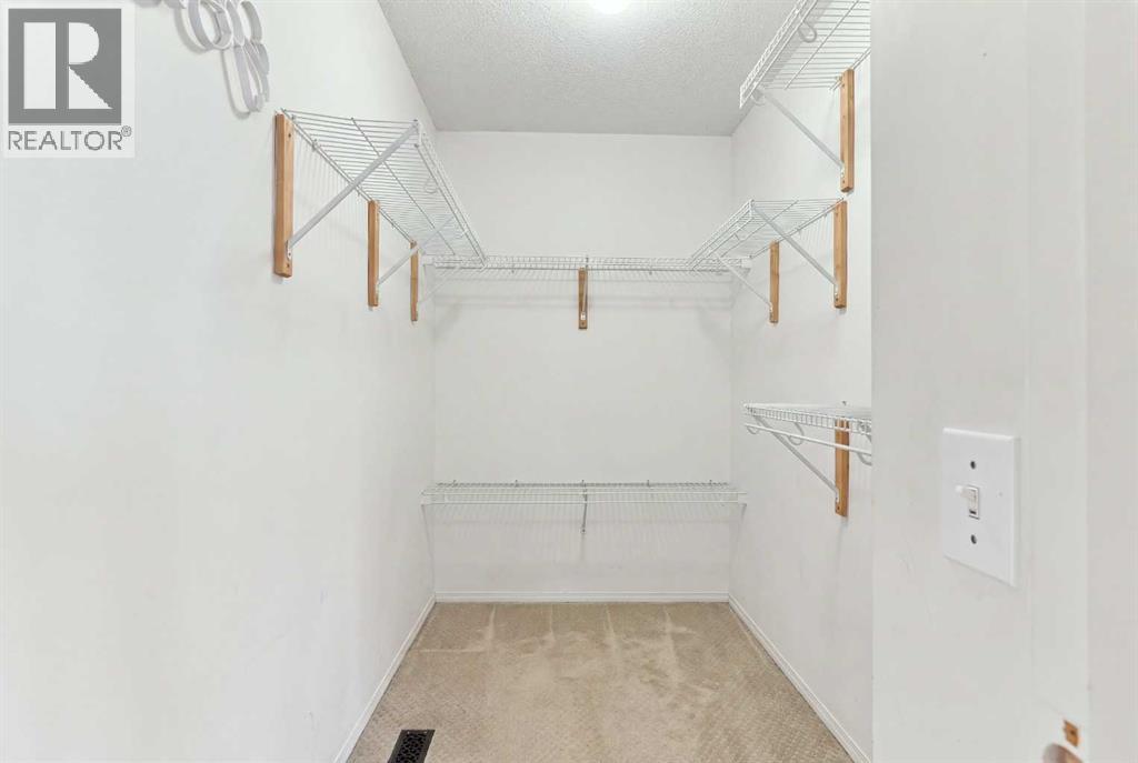 60 Hidden Green Nw, Calgary, Alberta T3A 5K6 - Photo 15 - A2353233