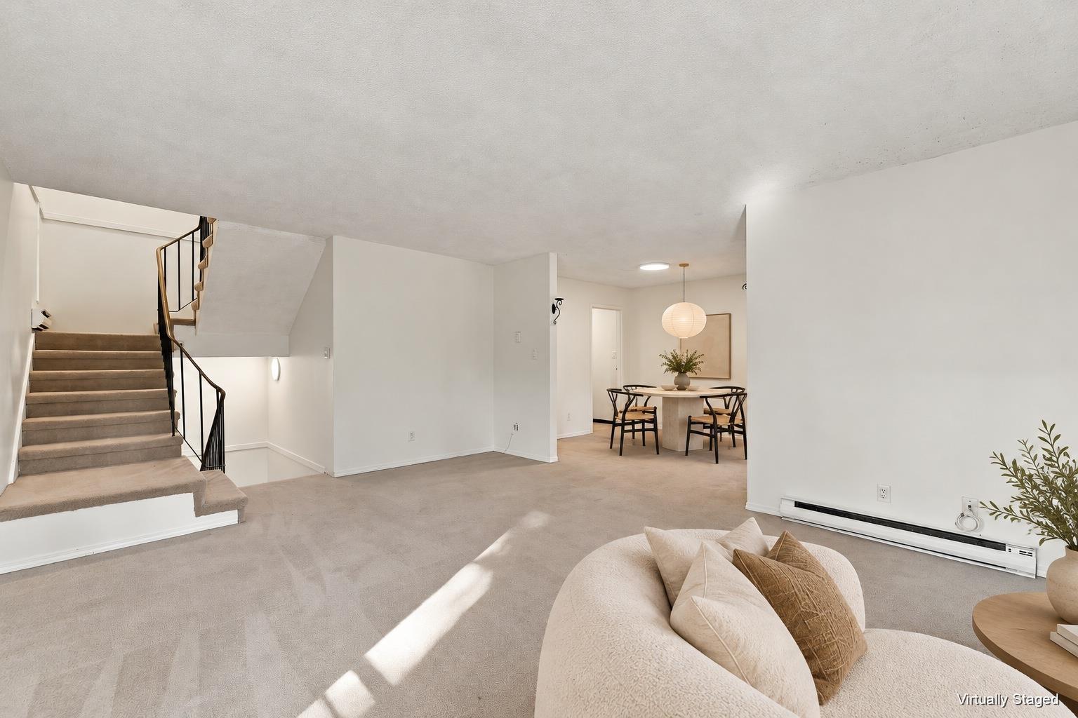10511 Holly Park Lane, Surrey, British Columbia  V3R 6X8 - Photo 6 - R3177288