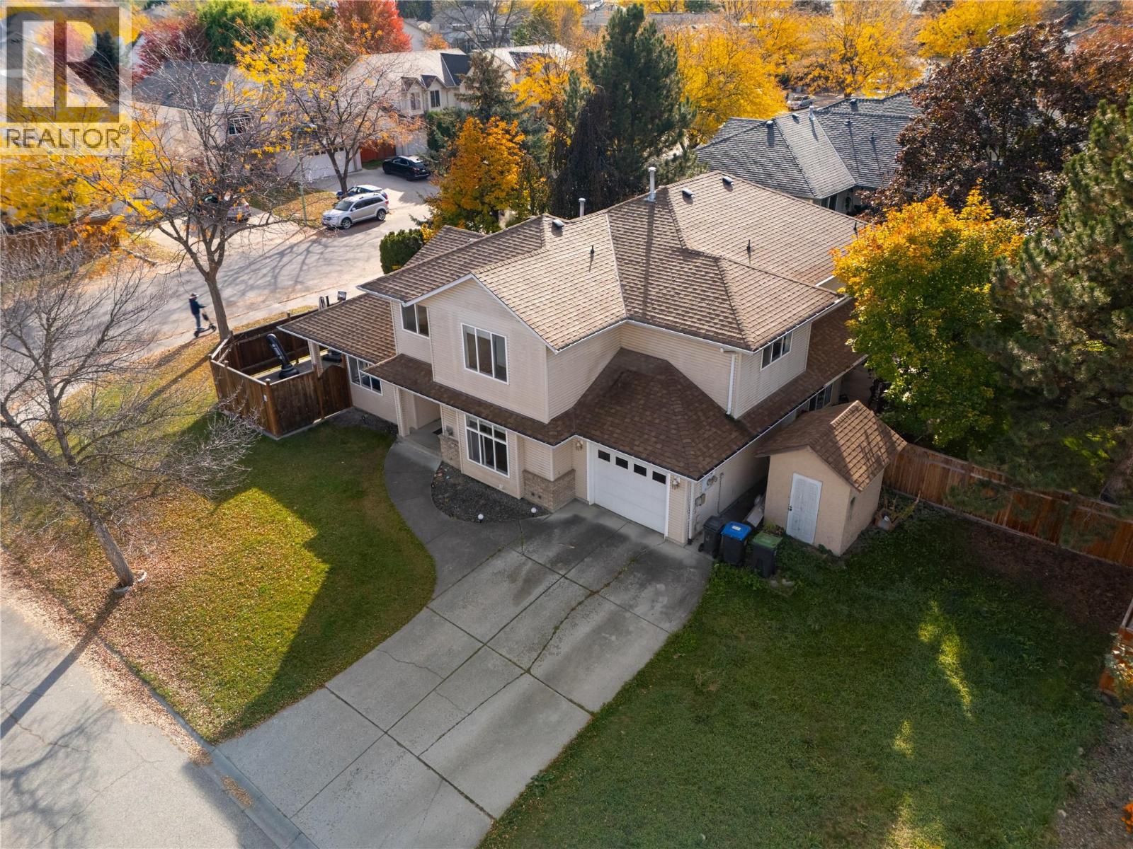 415 Klassen Road, Kelowna, British Columbia  V1X 7P2 - Photo 2 - 10404035
