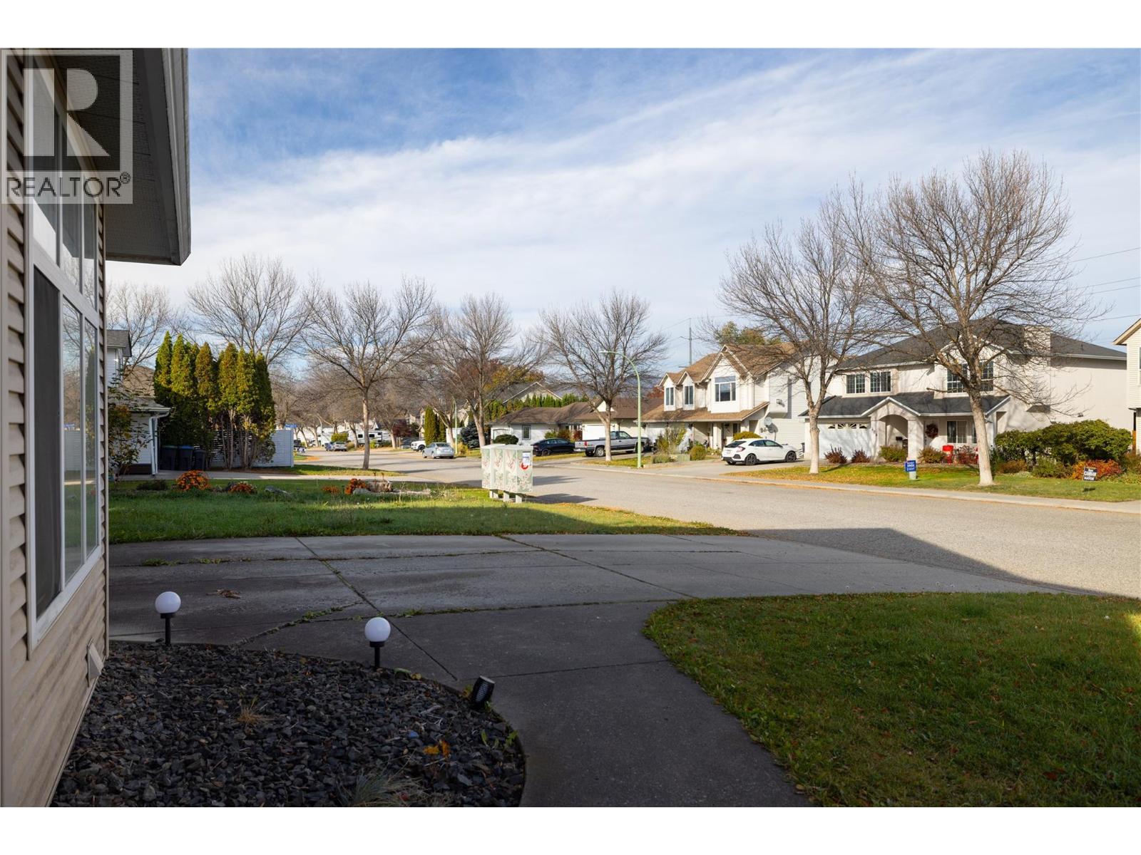 415 Klassen Road, Kelowna, British Columbia  V1X 7P2 - Photo 7 - 10404035