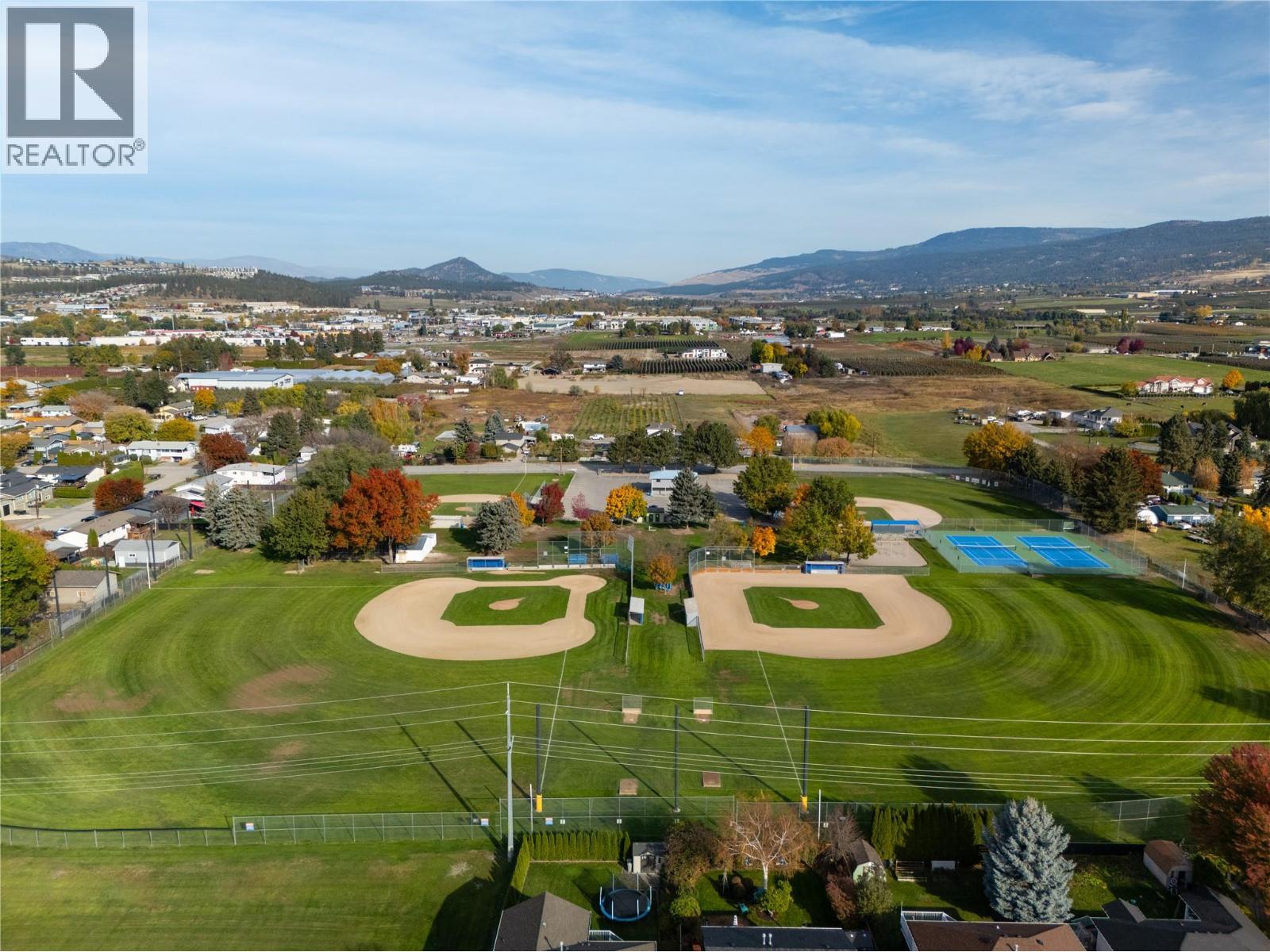 415 Klassen Road, Kelowna, British Columbia  V1X 7P2 - Photo 35 - 10404035