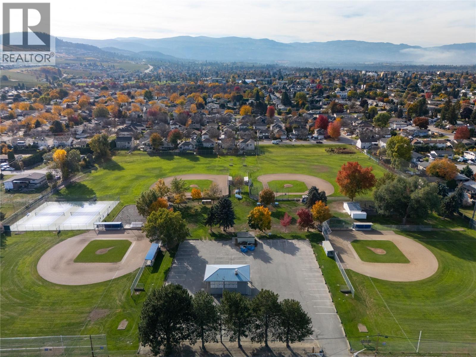 415 Klassen Road, Kelowna, British Columbia  V1X 7P2 - Photo 37 - 10404035