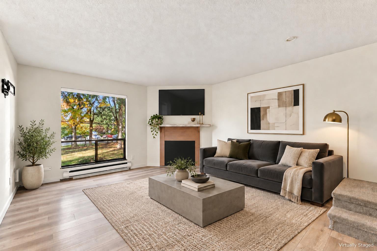 14803 Holly Park Lane, Surrey, British Columbia  V3R 6Y1 - Photo 4 - R3177235