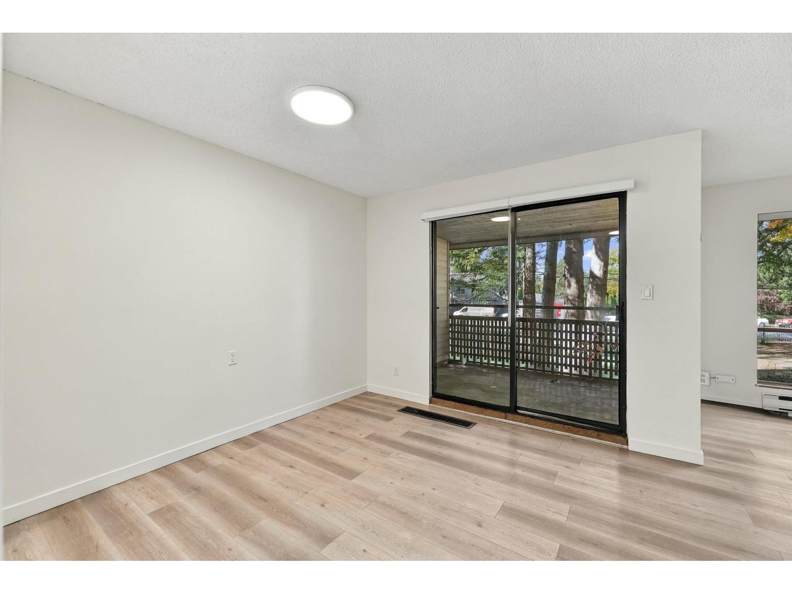 14803 Holly Park Lane, Surrey, British Columbia  V3R 6Y1 - Photo 17 - R3177235