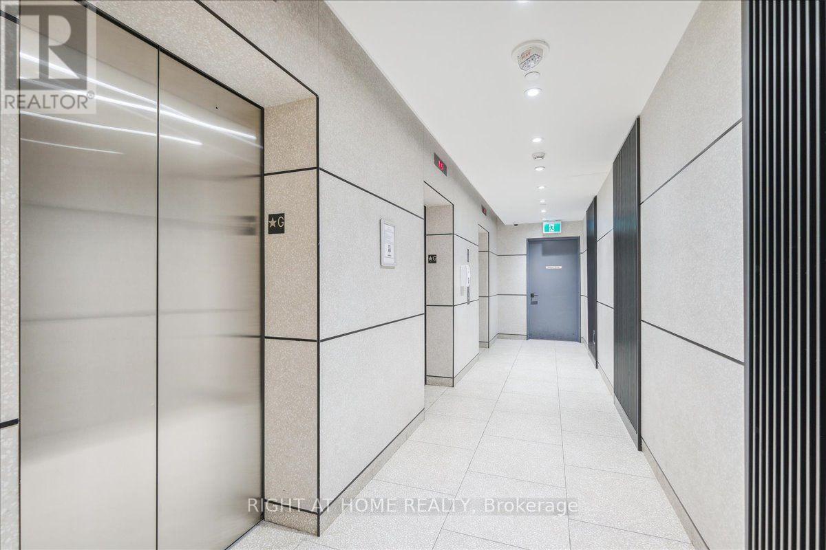 1702 - 2a Church Street, Toronto, Ontario  M5E 0E1 - Photo 25 - C14109604