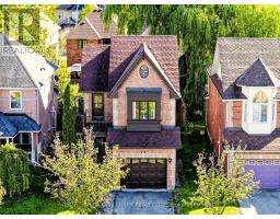 45 COLONIAL CRESCENT, Richmond Hill, Ontario