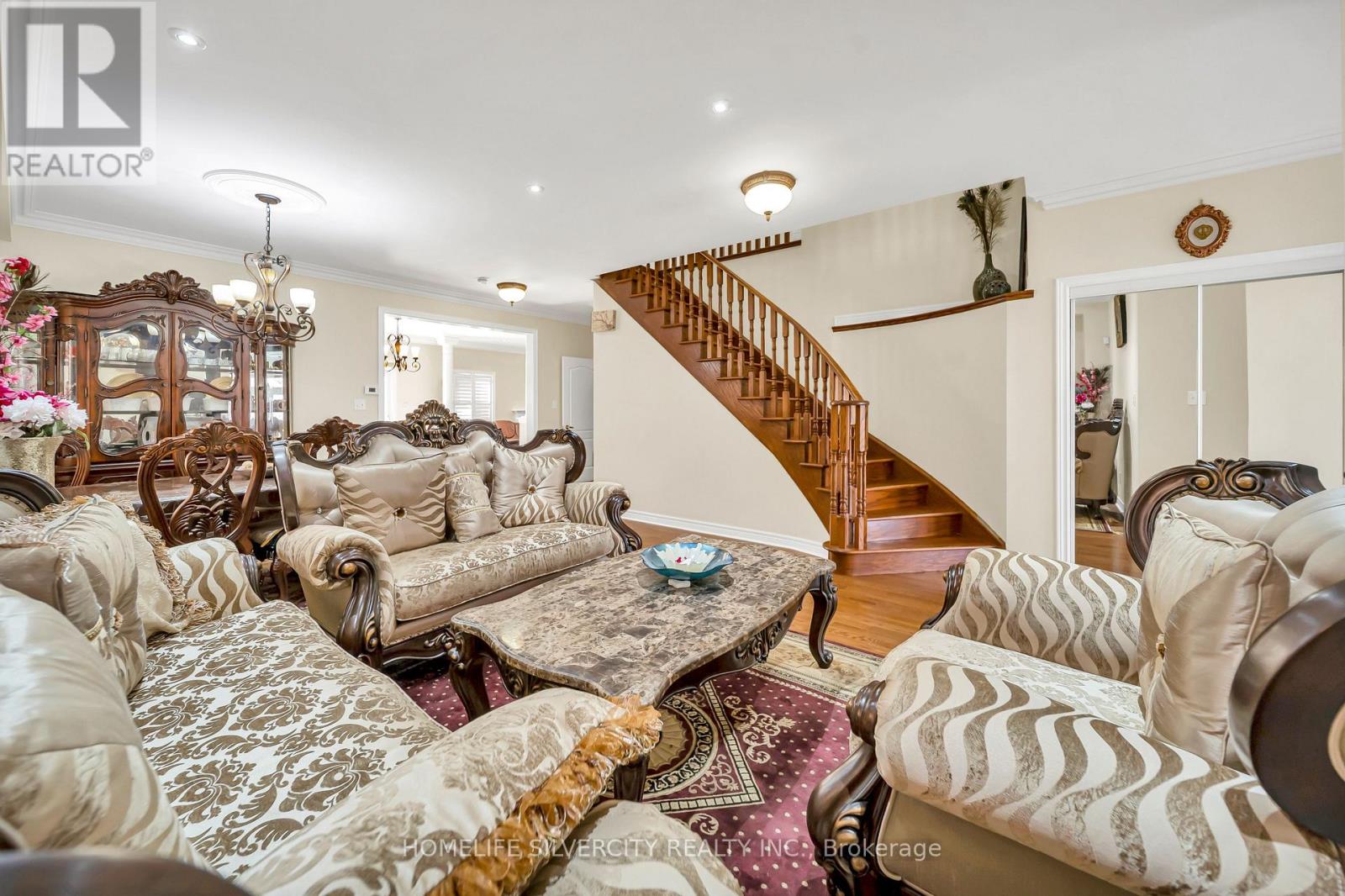 70 Appleaire Crescent, Brampton, Ontario  L6R 0V9 - Photo 8 - W14109608
