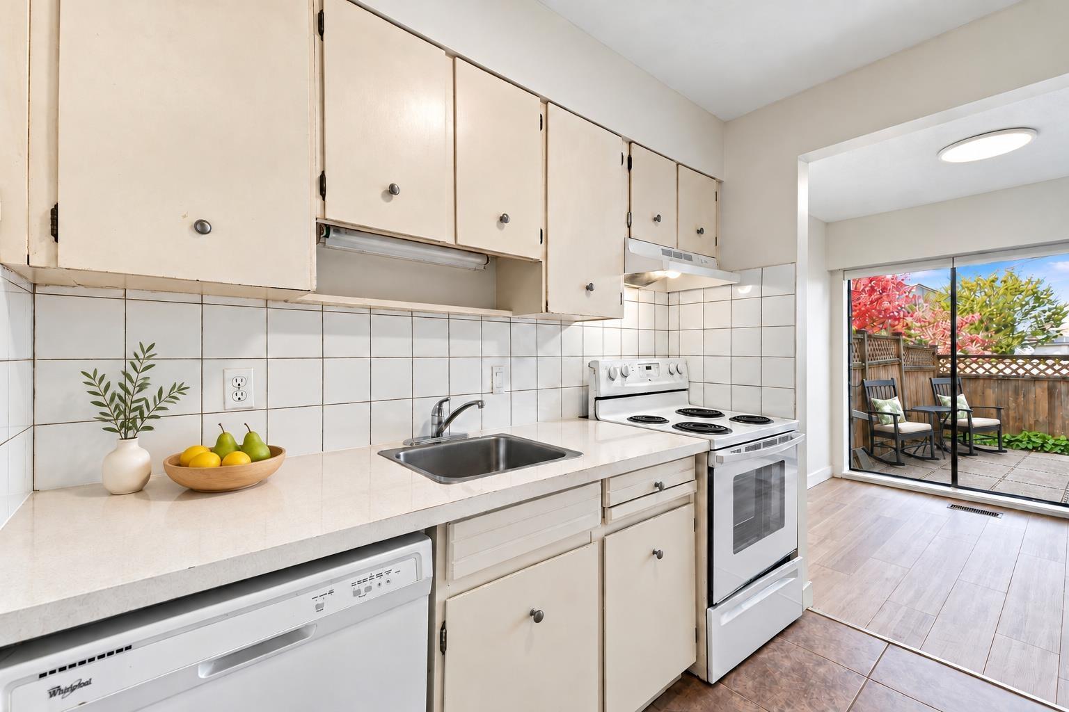 36 10565 153 Street, Surrey, British Columbia  V3R 4H9 - Photo 14 - R3177213