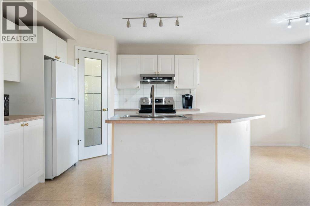 87 Citadel Meadow Grove Nw, Calgary, Alberta  T3G 4K8 - Photo 15 - A2354251