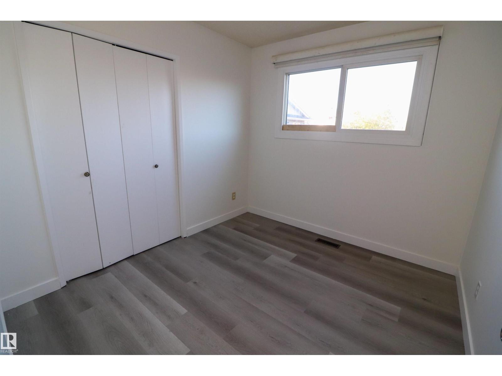 10118 &amp; 10120 121 AV NW