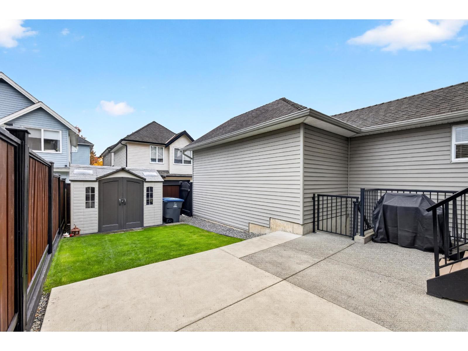 6970 195a Street, Surrey, British Columbia  V4N 5Z2 - Photo 38 - R3177125