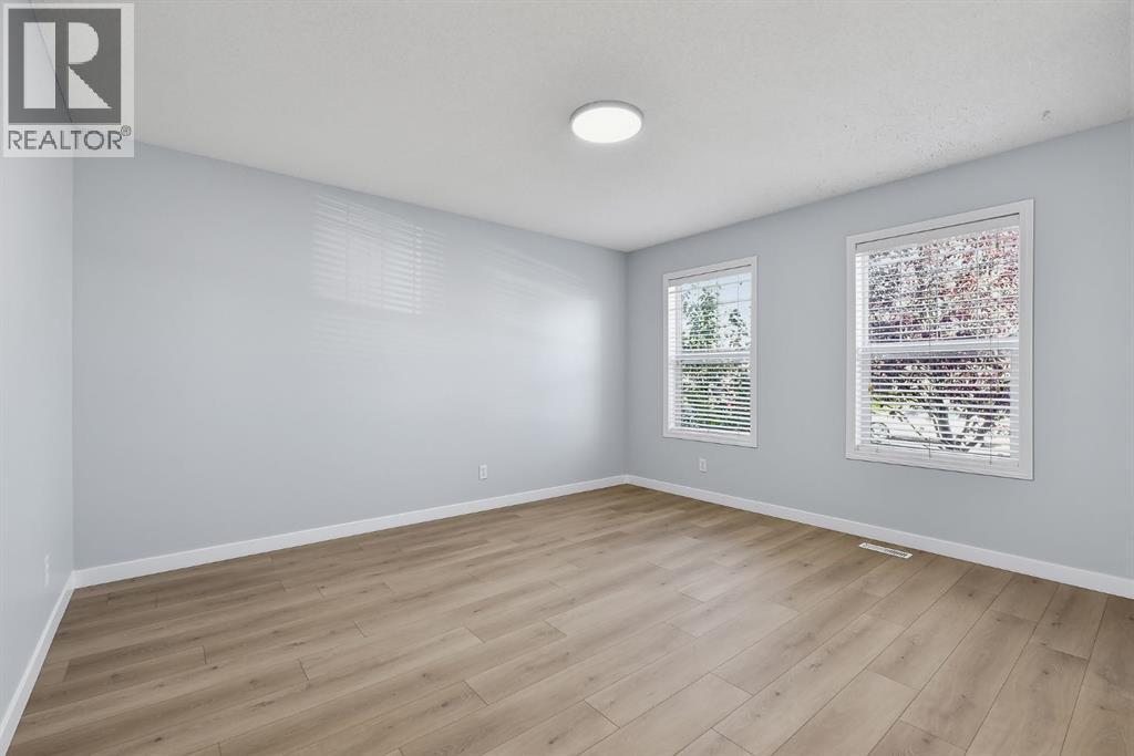 220 Covemeadow Road Ne, Calgary, Alberta  T3K 6E7 - Photo 4 - A2352385