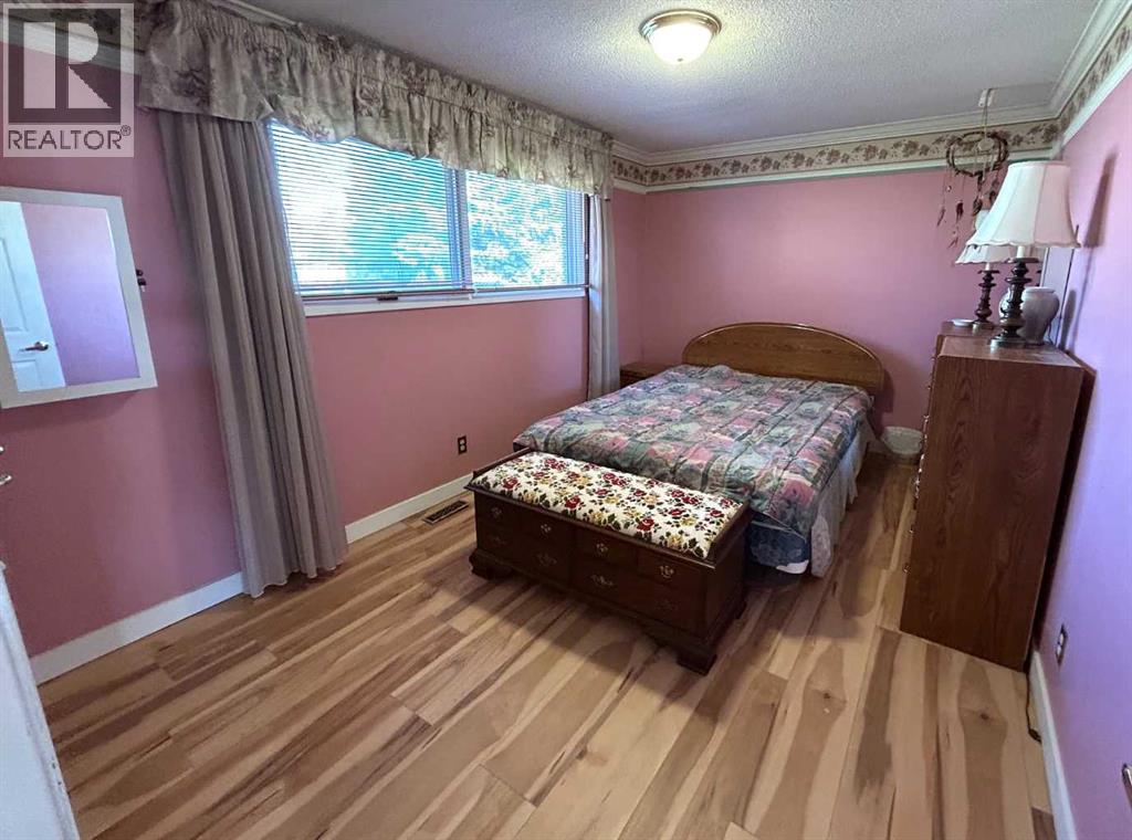 808 4 Avenue W, Brooks, Alberta  T1R 0B5 - Photo 22 - A2353629