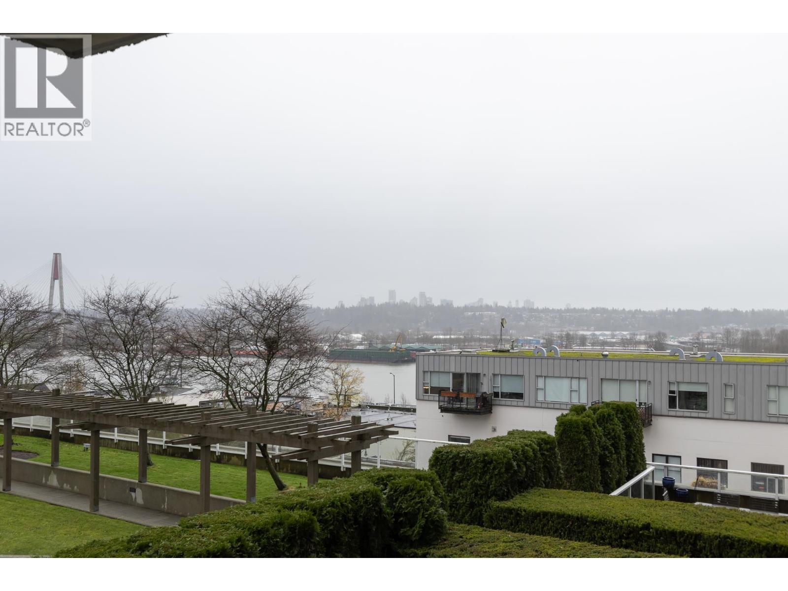 601 39 Sixth Street, New Westminster, British Columbia  V3L 0B3 - Photo 3 - R3177813