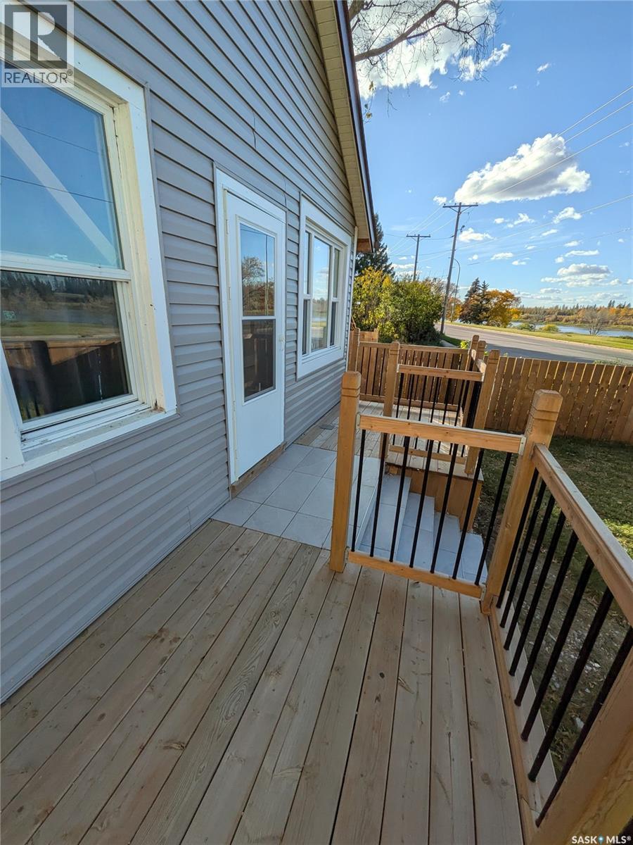 301 River Street E, Prince Albert, Saskatchewan  S6V 0A3 - Photo 2 - SK051770