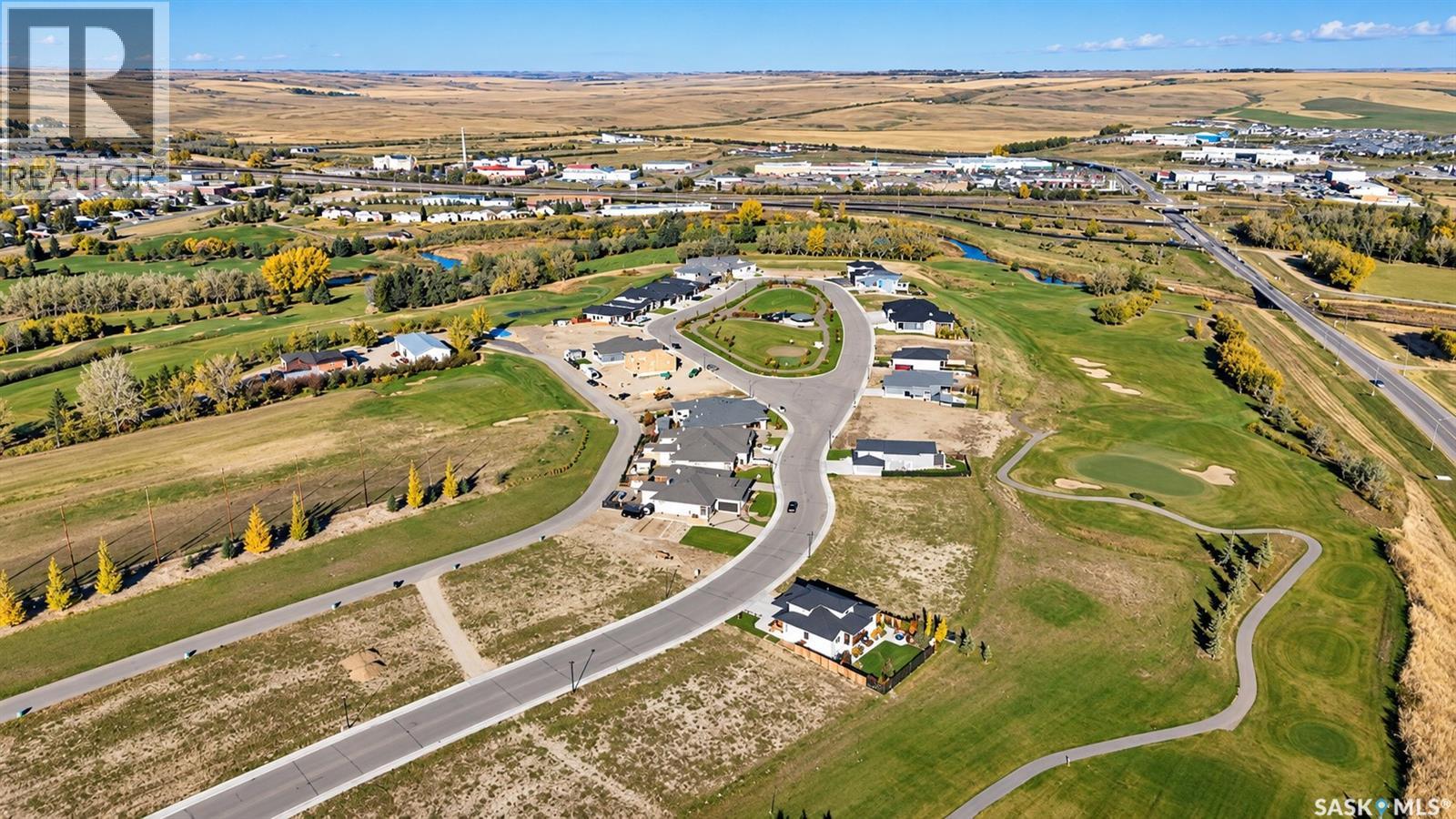 172 & 176 Cypress Point, Swift Current, Saskatchewan  S9H 5S8 - Photo 10 - SK051634
