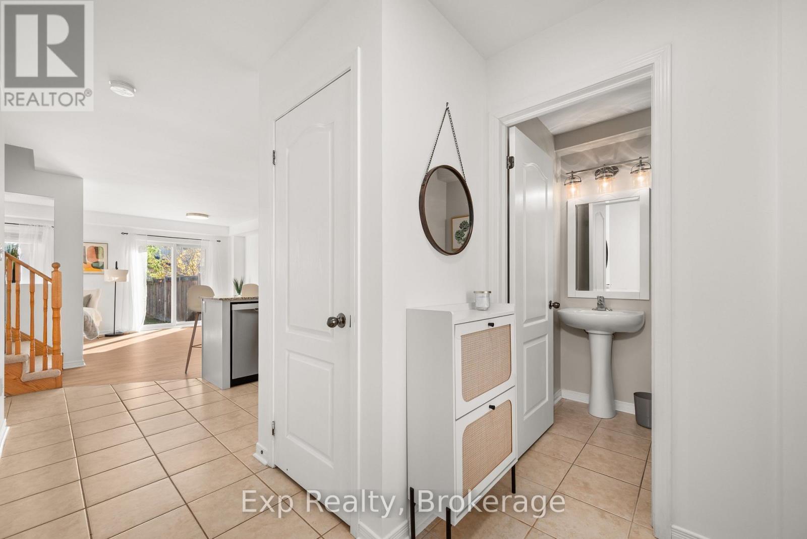 112 Richard Davies Crescent, Clarington, Ontario  L1C 3K2 - Photo 6 - E14109674