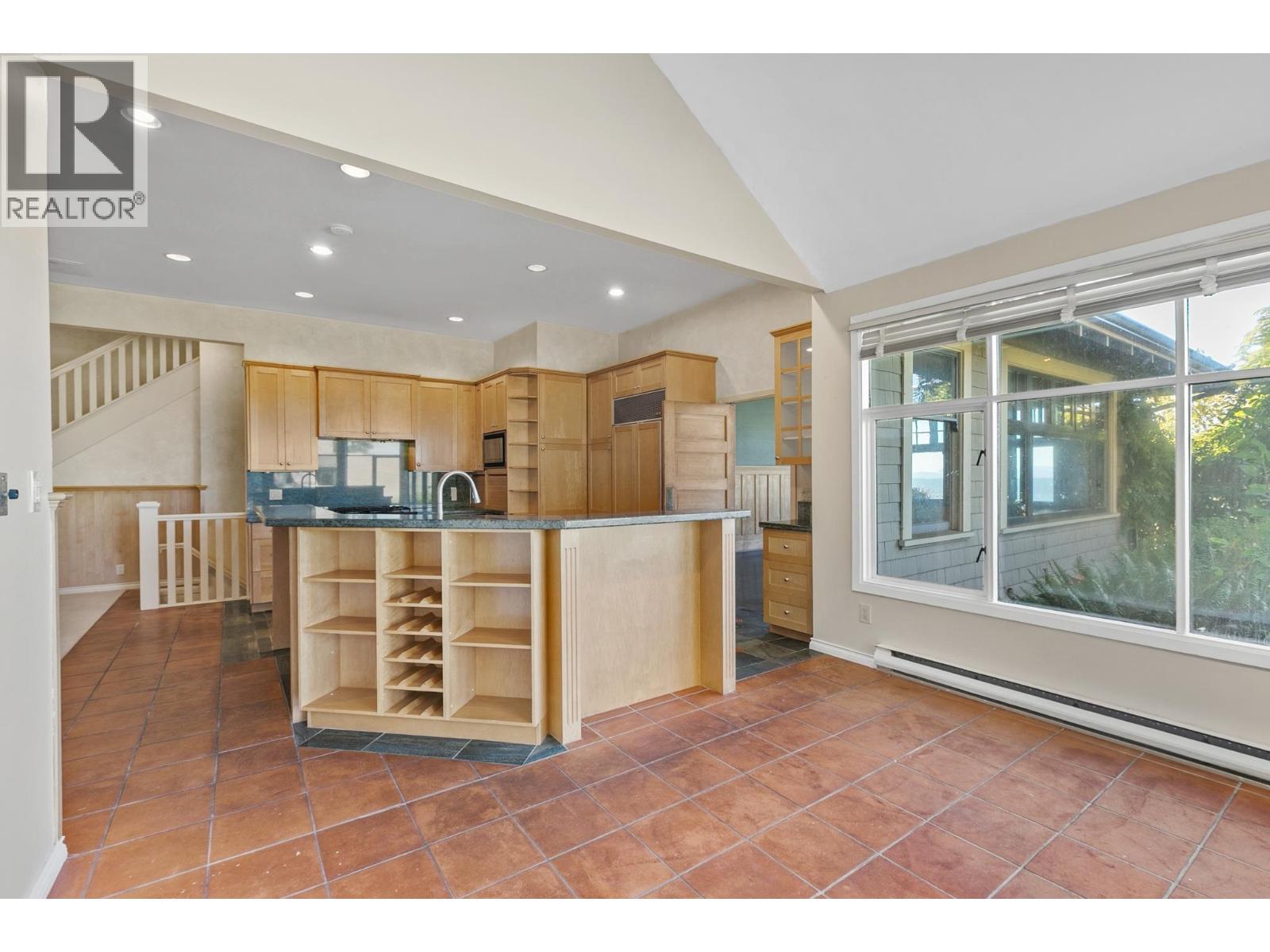413 Tsawwassen Beach Road, Delta, British Columbia  V4M 4C8 - Photo 12 - R3177414