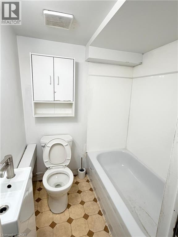 124 King Street N Unit# 4, Waterloo, Ontario  N2J 2X8 - Photo 6 - 40873542