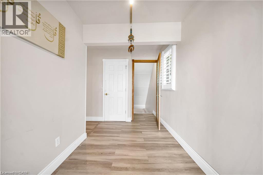 2288 Binbrook Road, Binbrook, Ontario  L0R 1C0 - Photo 11 - 40873243