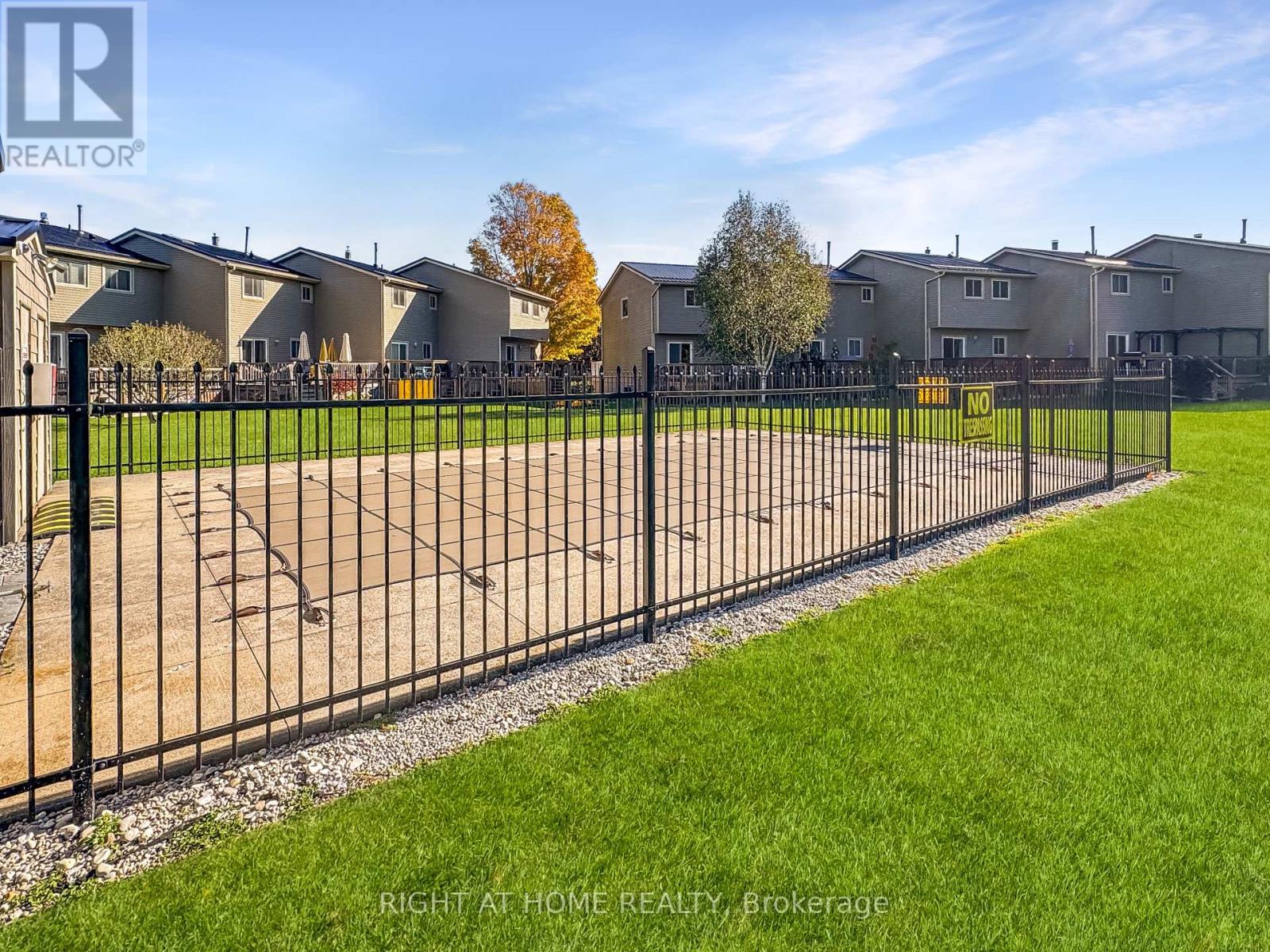 37 - 301 Carlow Road S, Central Elgin (Port Stanley), Ontario  N5L 1B8 - Photo 3 - X14109708