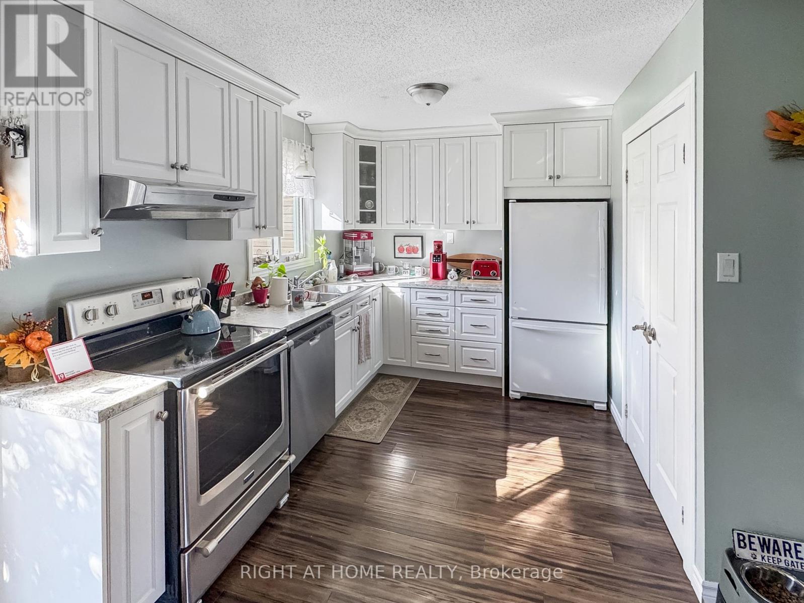 37 - 301 Carlow Road S, Central Elgin (Port Stanley), Ontario  N5L 1B8 - Photo 7 - X14109708