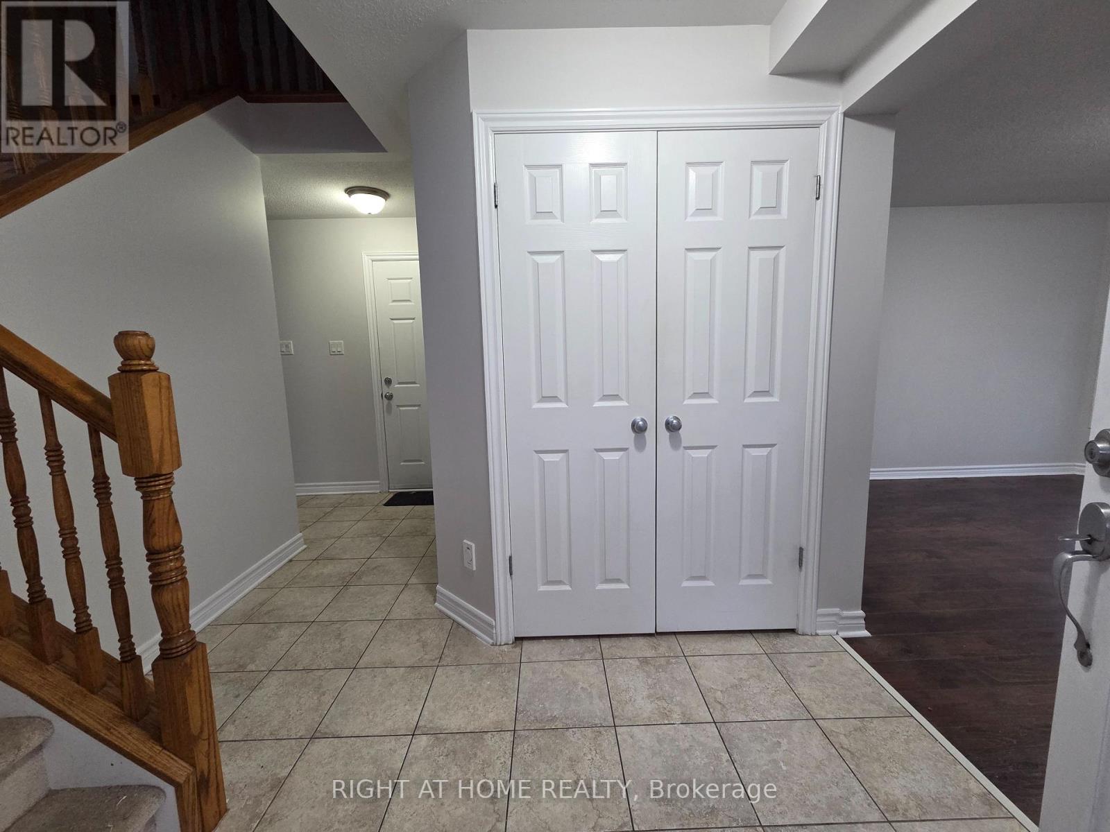 229 Leamington Way, Ottawa, Ontario  K2J 3T6 - Photo 3 - X14109704