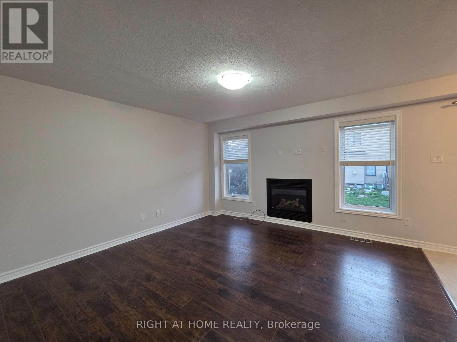 229 Leamington Way, Ottawa, Ontario  K2J 3T6 - Photo 5 - X14109704