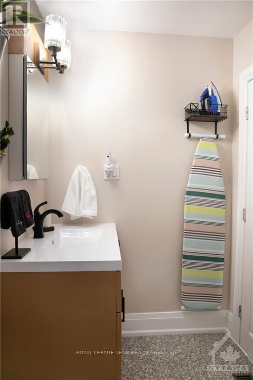 A - 2219 Melfort Street, Ottawa, Ontario  K1G 1H6 - Photo 16 - X14109706