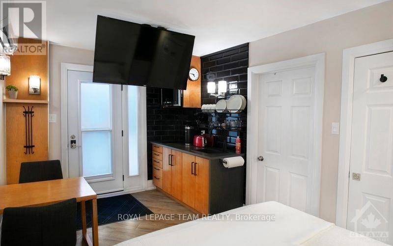 A - 2219 Melfort Street, Ottawa, Ontario  K1G 1H6 - Photo 7 - X14109706