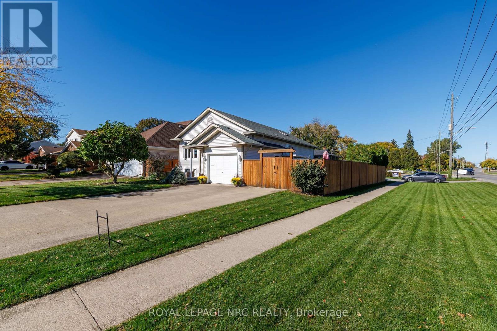 1 Bahama, St. Catharines, Ontario  L2M 7W2 - Photo 2 - X14109680