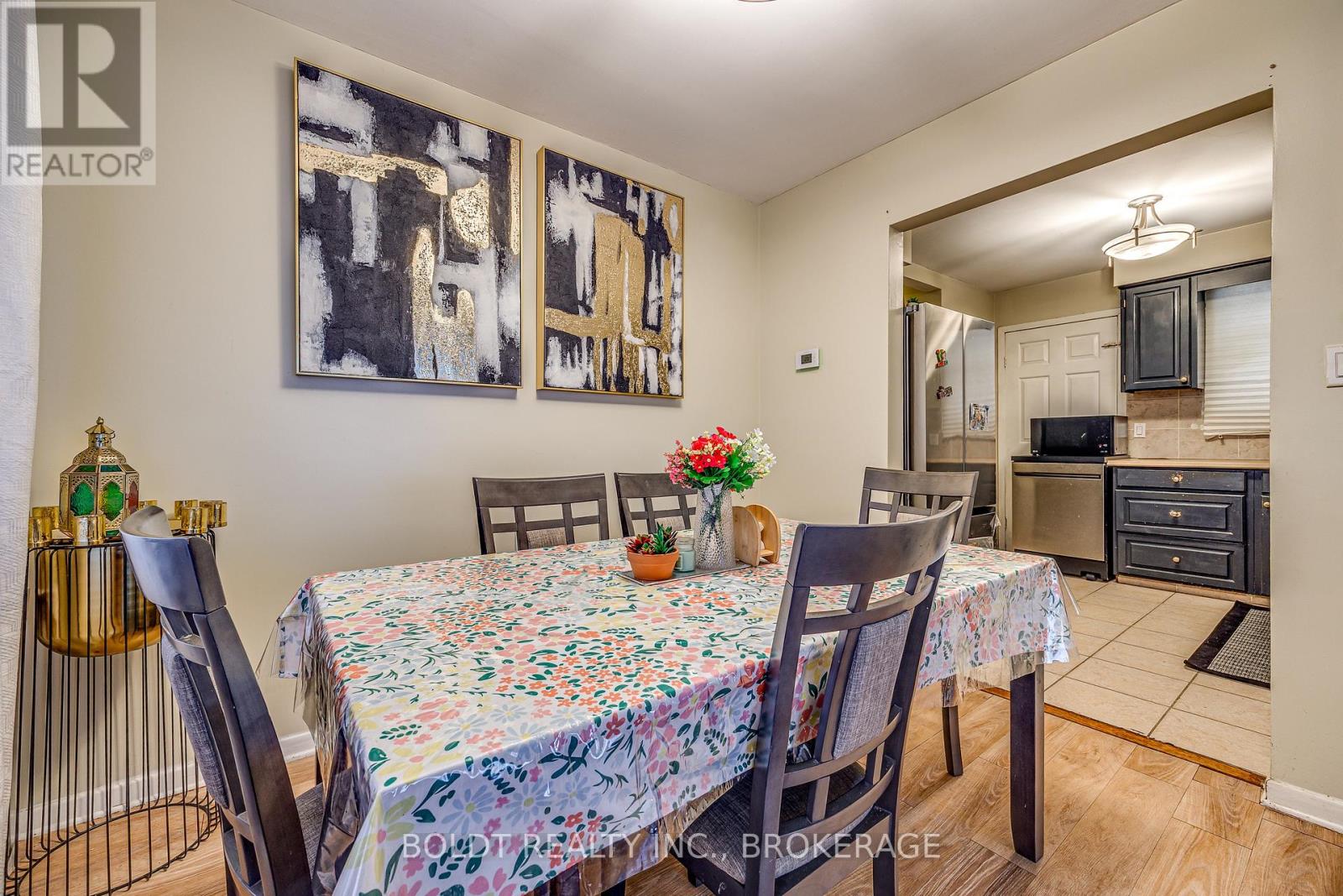 26 Leaside Drive, St. Catharines, Ontario  L2M 4G5 - Photo 7 - X14109712