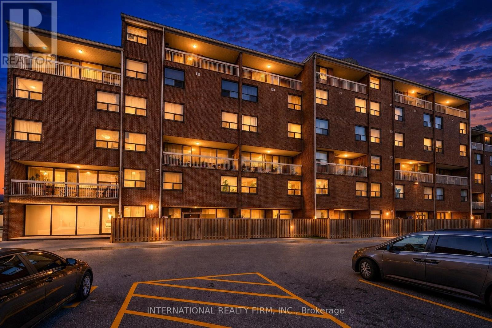 323 - 4064 LAWRENCE AVENUE E, toronto (west hill), Ontario