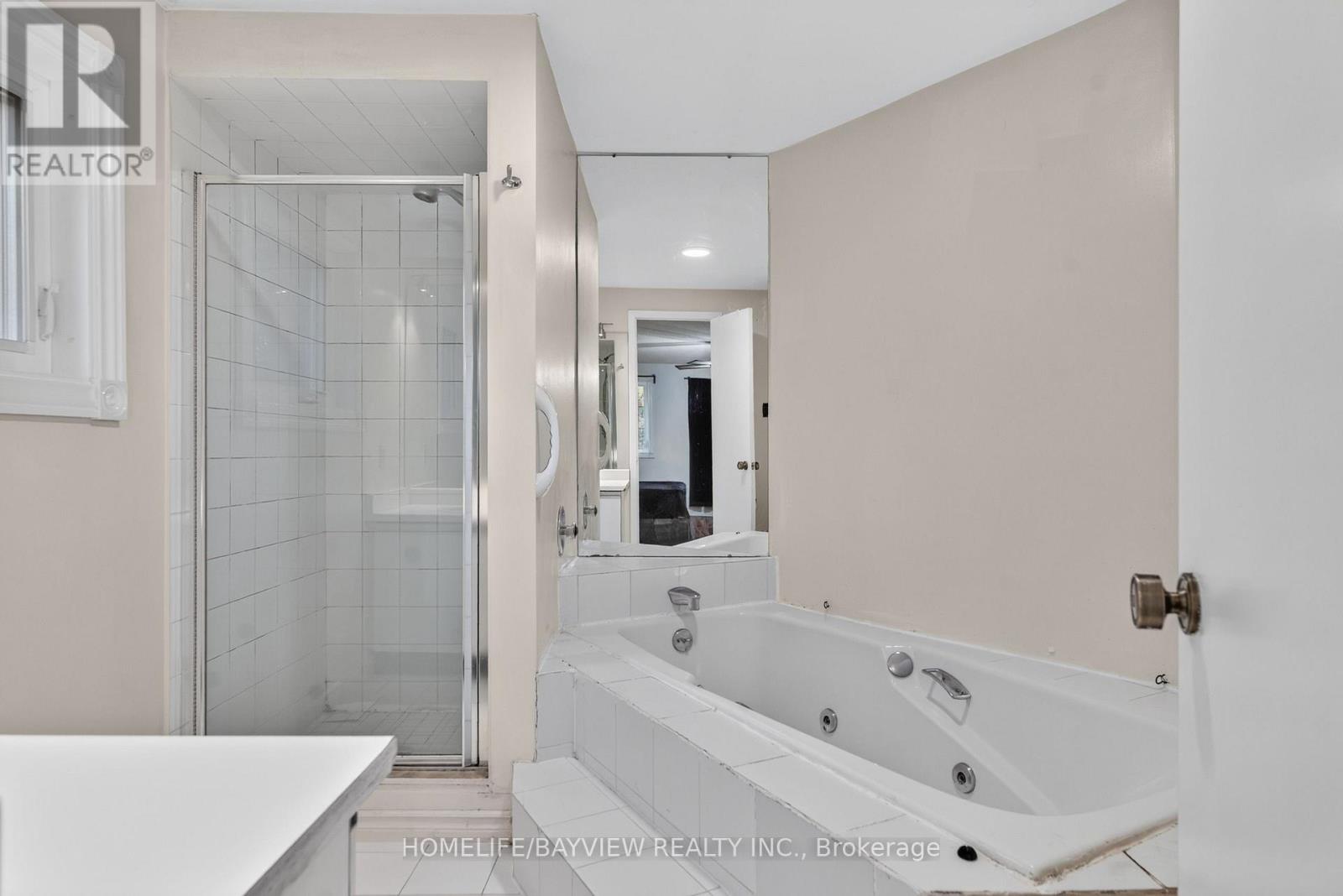 Main And Second - 183 Old Surrey Lane, Richmond Hill (South Richvale), Ontario  L4C 6S1 - Photo 15 - N14109642