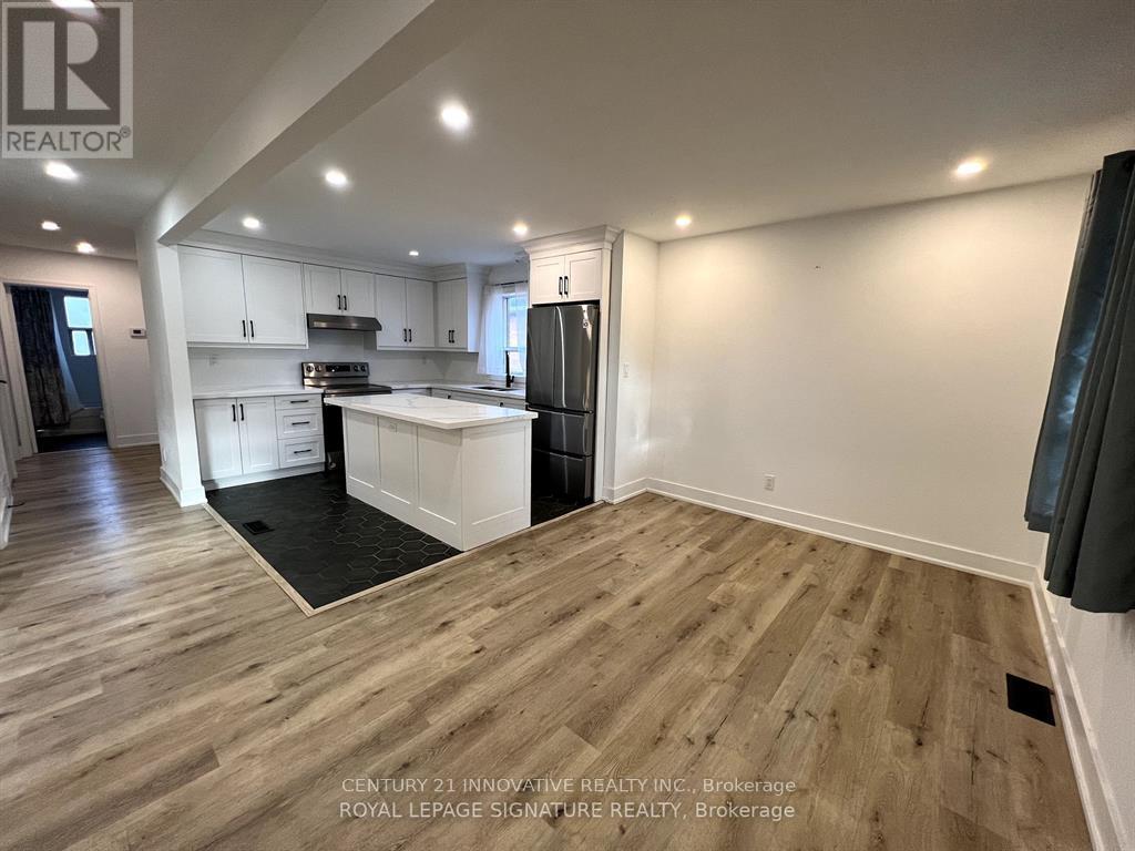 1 - 127 Treeview Drive, Toronto, Ontario  M8W 4C4 - Photo 3 - W13843152