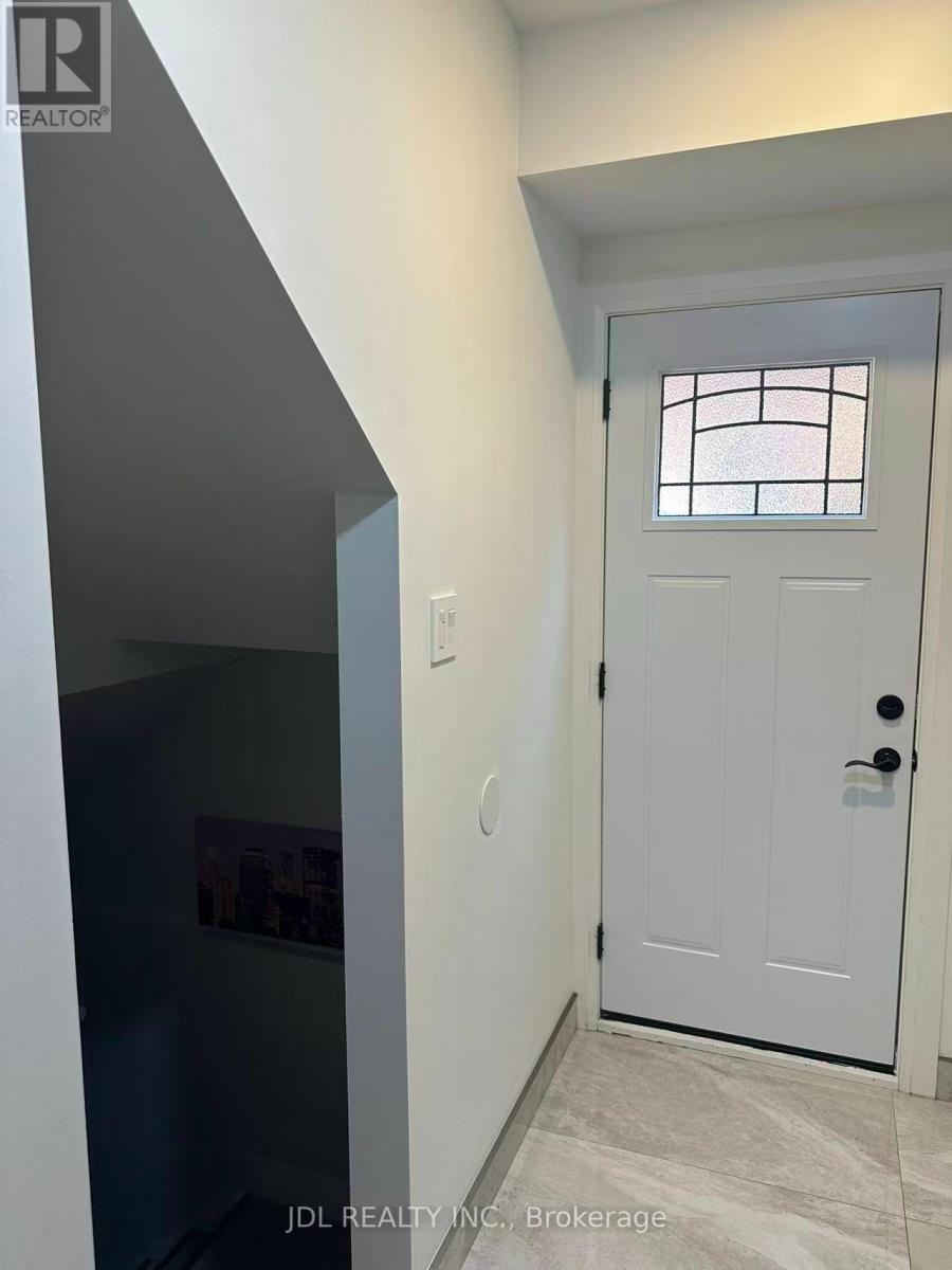 3446 Halstead Road, Mississauga (Erin Mills), Ontario  L5L 4H1 - Photo 2 - W14109650