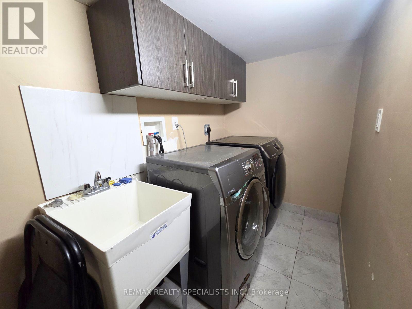 Bsmt - 18 Gold Hill Road, Brampton (Fletcher's Creek Village), Ontario  L6X 4V2 - Photo 9 - W14109702