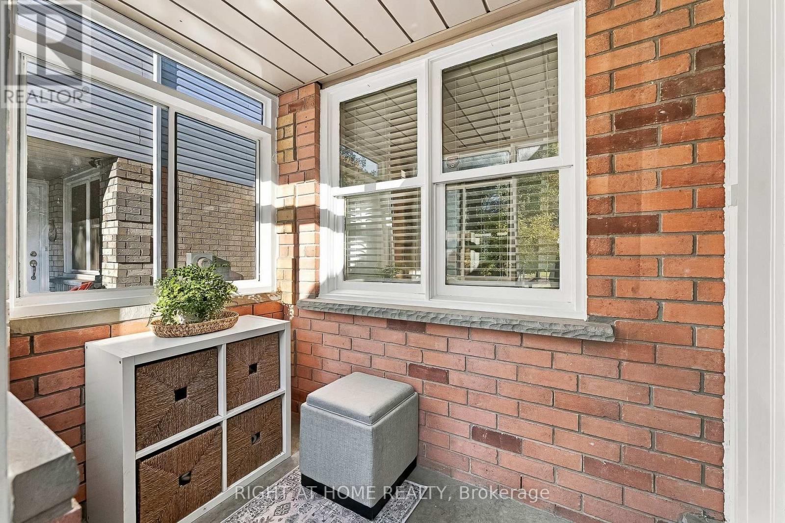 56 Teddington Crescent, Whitby, Ontario  L1R 1S5 - Photo 2 - E14107826