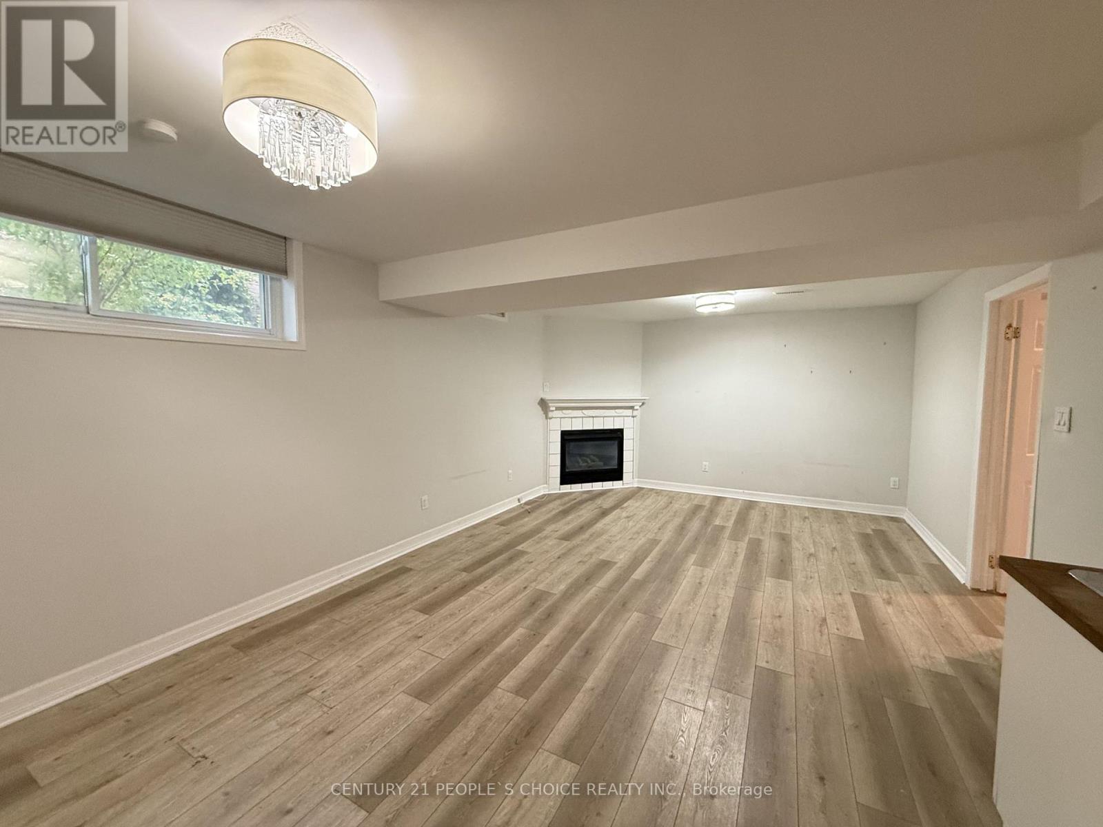 Bsmt - 2906 Peacock Drive, Mississauga, Ontario  L5M 5S2 - Photo 25 - W13684510