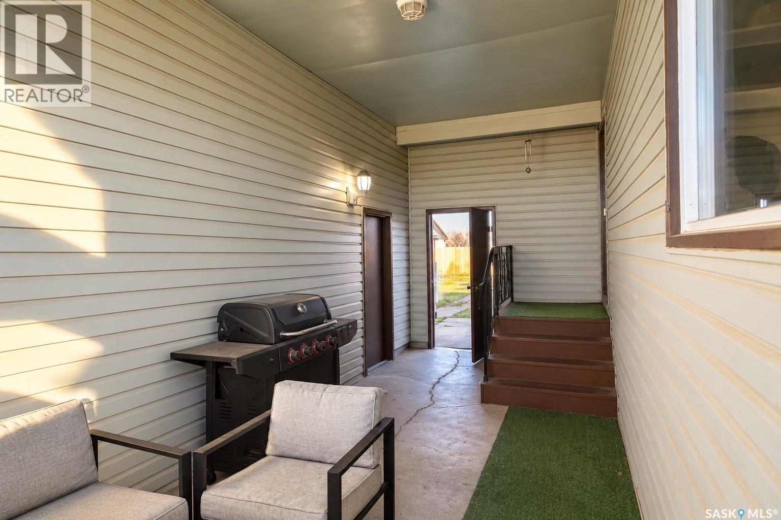 412 2nd Street N, Wakaw, Saskatchewan  S0K 4P0 - Photo 5 - SK051795