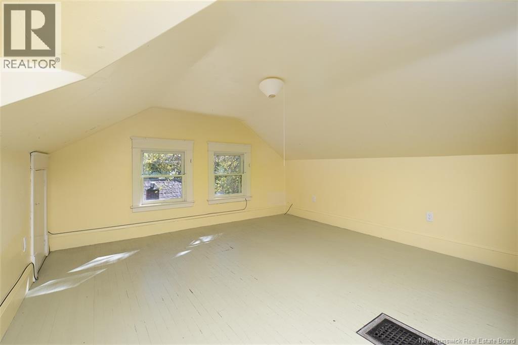 560 Charlotte Street, Fredericton, New Brunswick E3B 1M2 - Photo 32 - NB149825