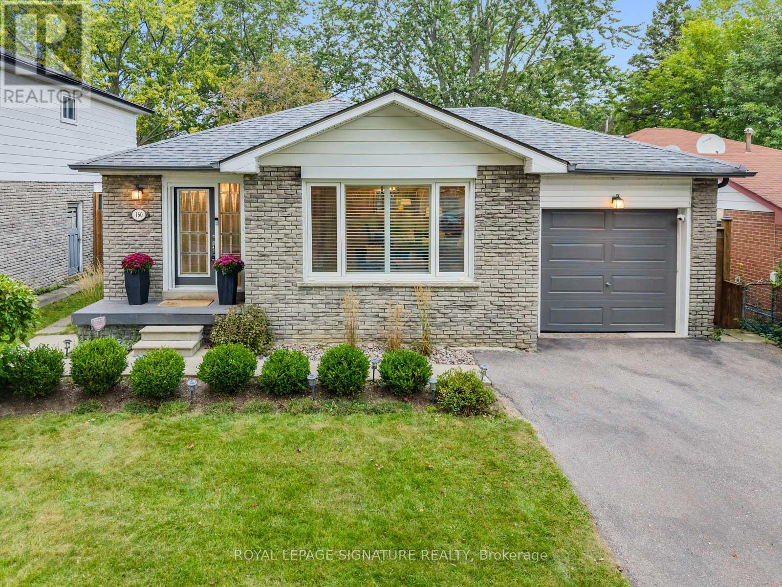 160 Holmcrest Trail, Toronto, Ontario  M1C 1V9 - Photo 2 - E14109734