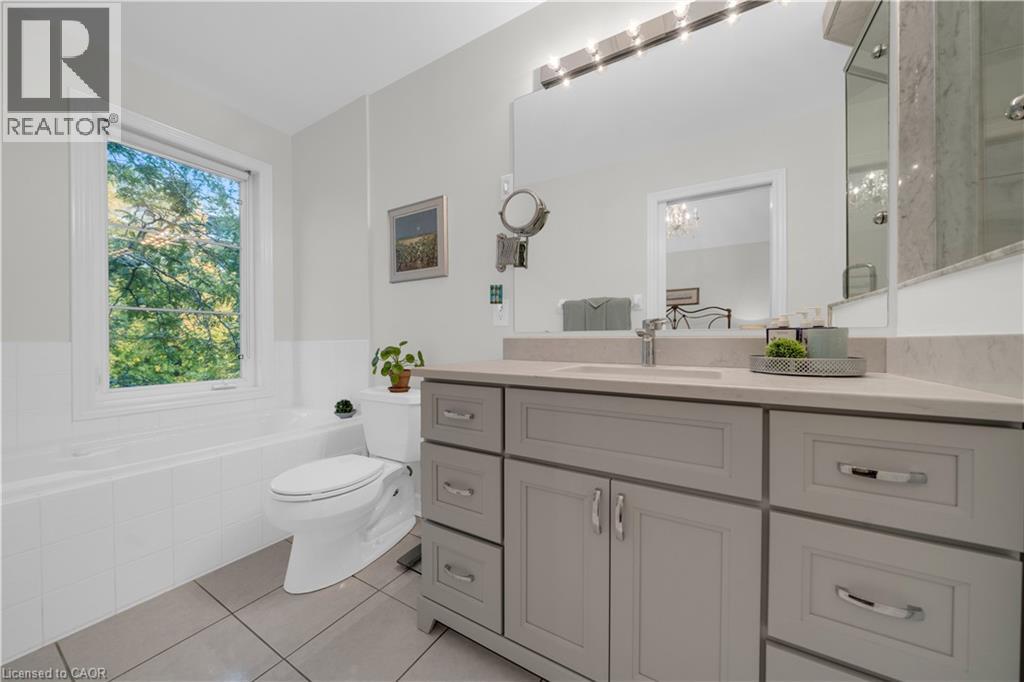 2403 Marine Drive, Oakville, Ontario  L6L 1C6 - Photo 38 - 40873377