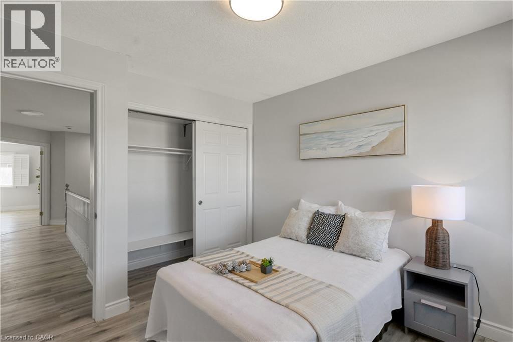 723 Chesapeake Drive, Waterloo, Ontario N2K 4G4 - Photo 30 - 40870601