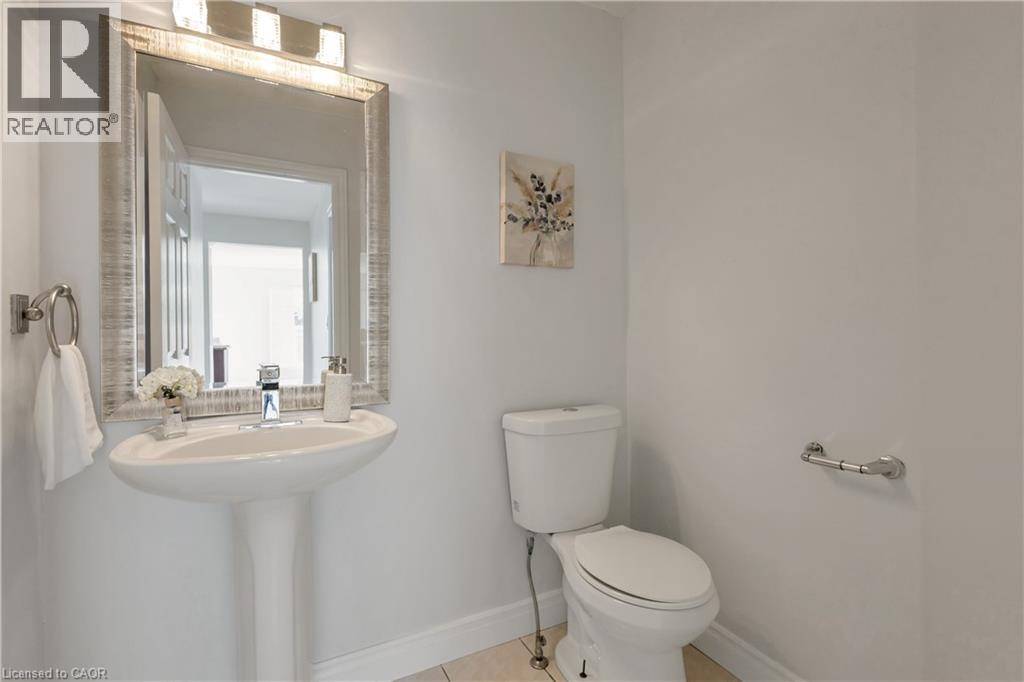 723 Chesapeake Drive, Waterloo, Ontario N2K 4G4 - Photo 18 - 40870601