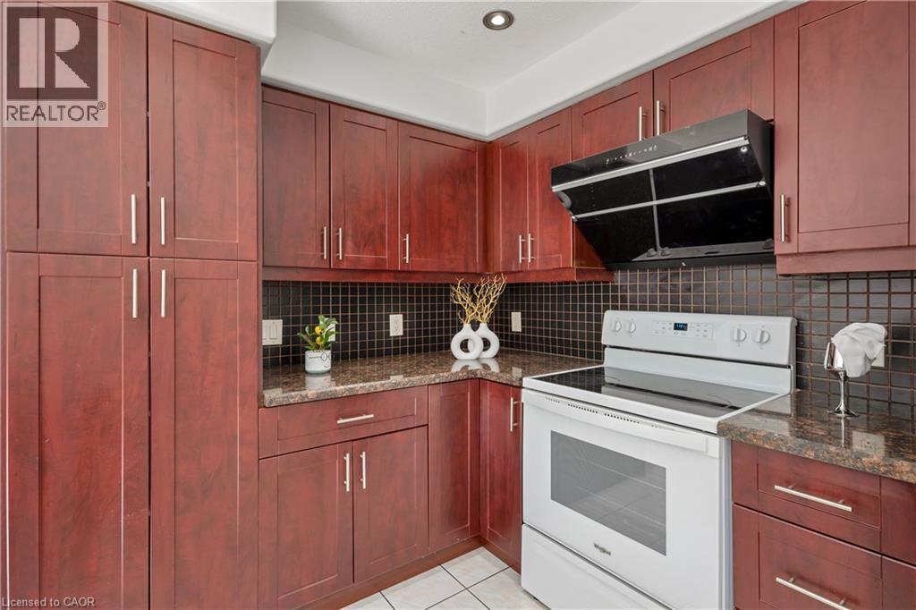 723 Chesapeake Drive, Waterloo, Ontario N2K 4G4 - Photo 16 - 40870601