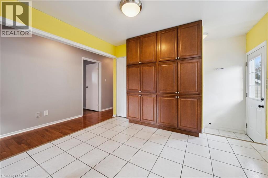 212 Heritage Drive, Kitchener, Ontario  N2B 3J6 - Photo 11 - 40869337