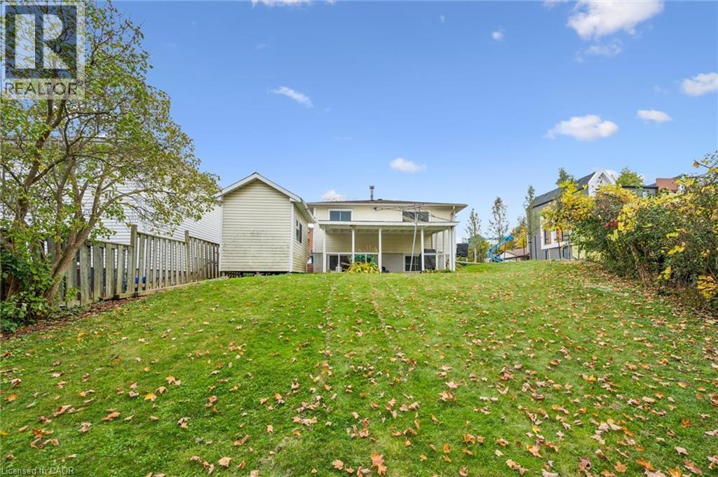 212 Heritage Drive, Kitchener, Ontario  N2B 3J6 - Photo 38 - 40869337
