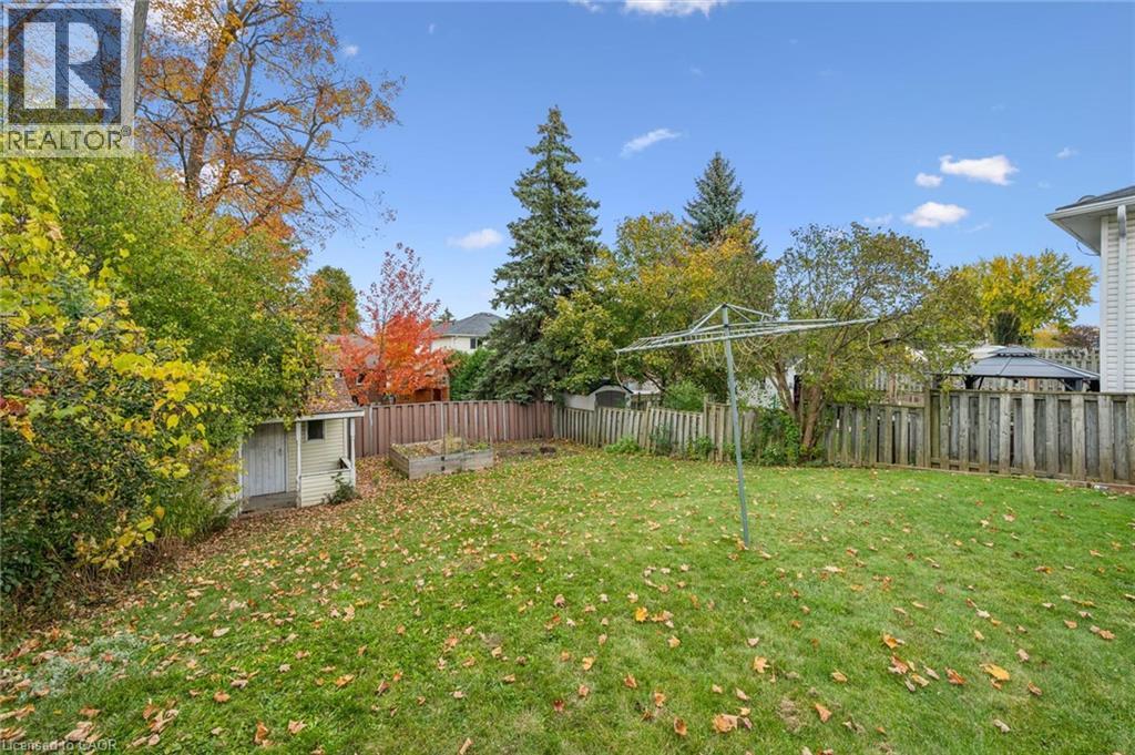 212 Heritage Drive, Kitchener, Ontario  N2B 3J6 - Photo 36 - 40869337