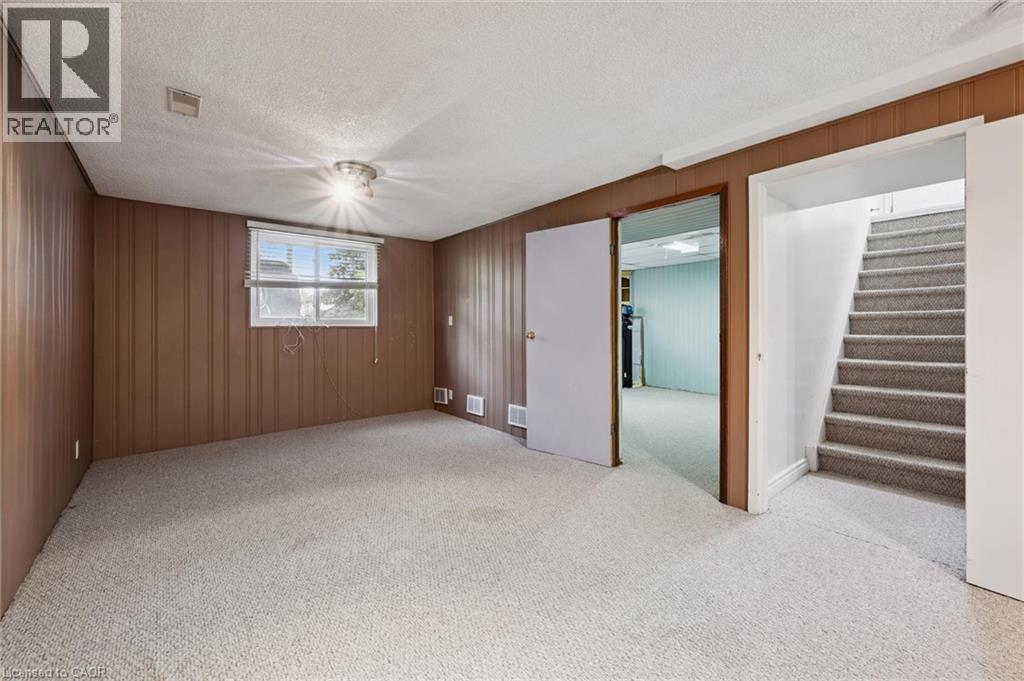 212 Heritage Drive, Kitchener, Ontario  N2B 3J6 - Photo 28 - 40869337
